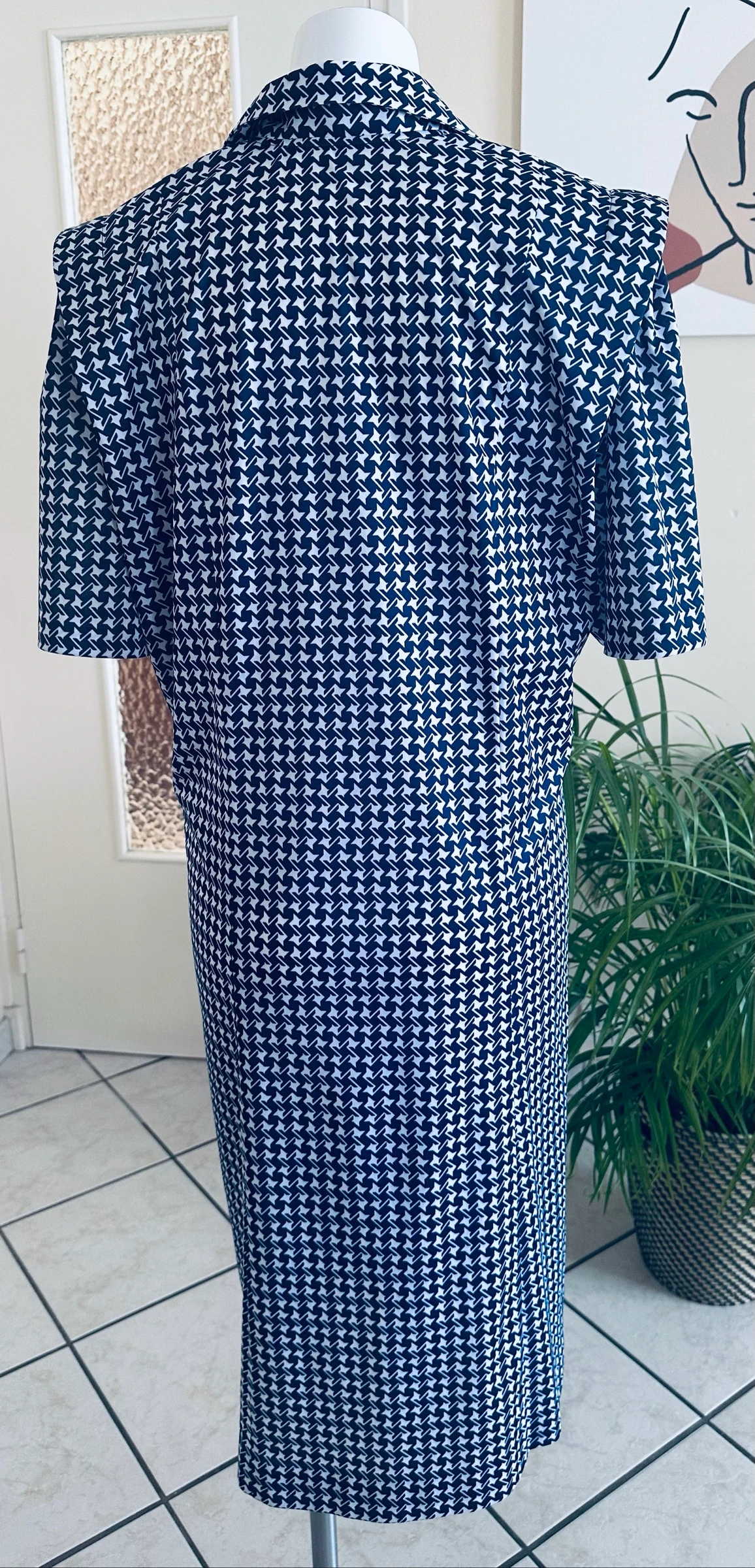 Navy and White Printed Vintage Dress Size 48/50 – Impeccable Condition – photo 9